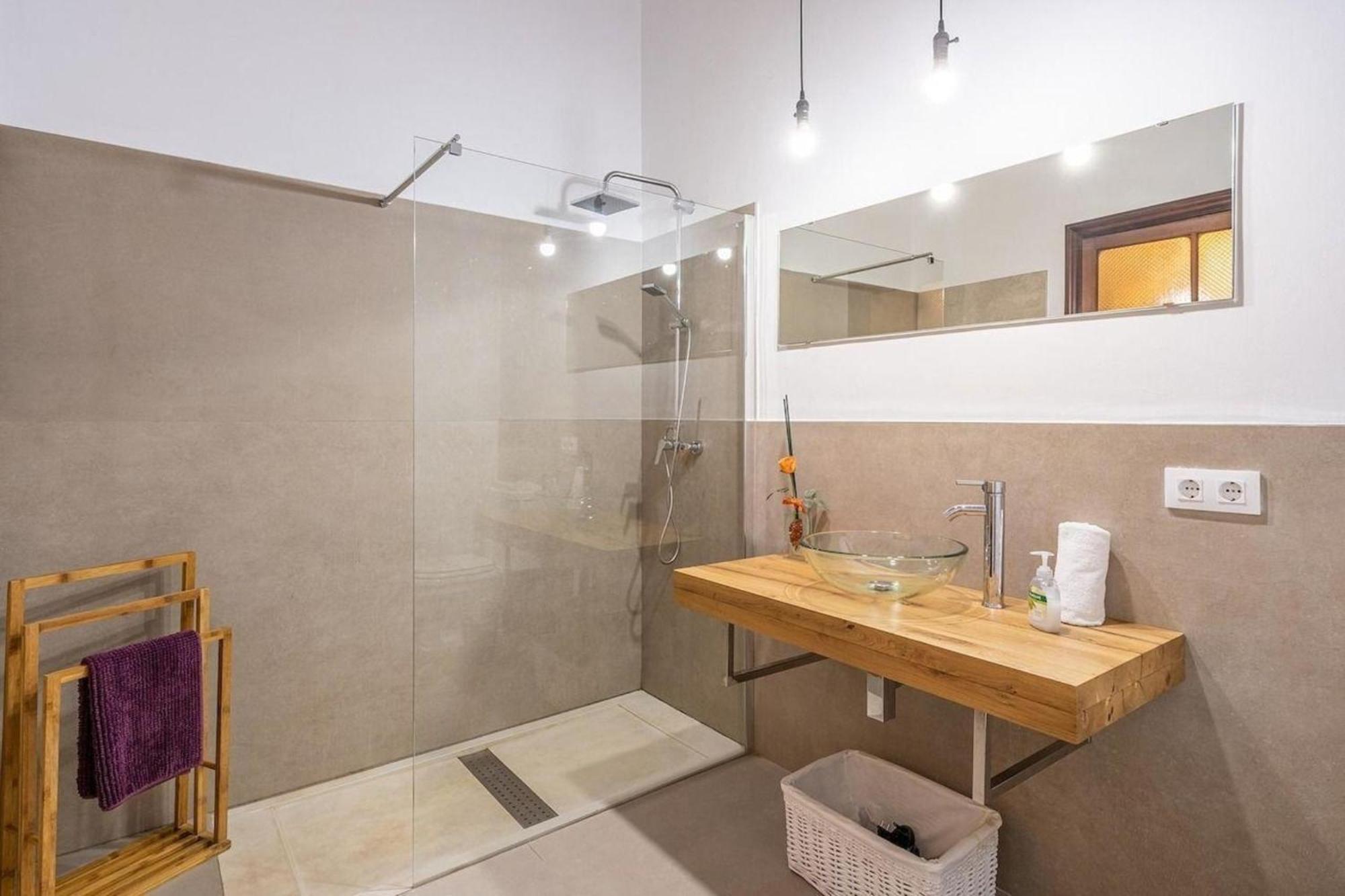 Nettes Ferienhaus In Ses Cadenes Mit Privatem Pool Holiday home